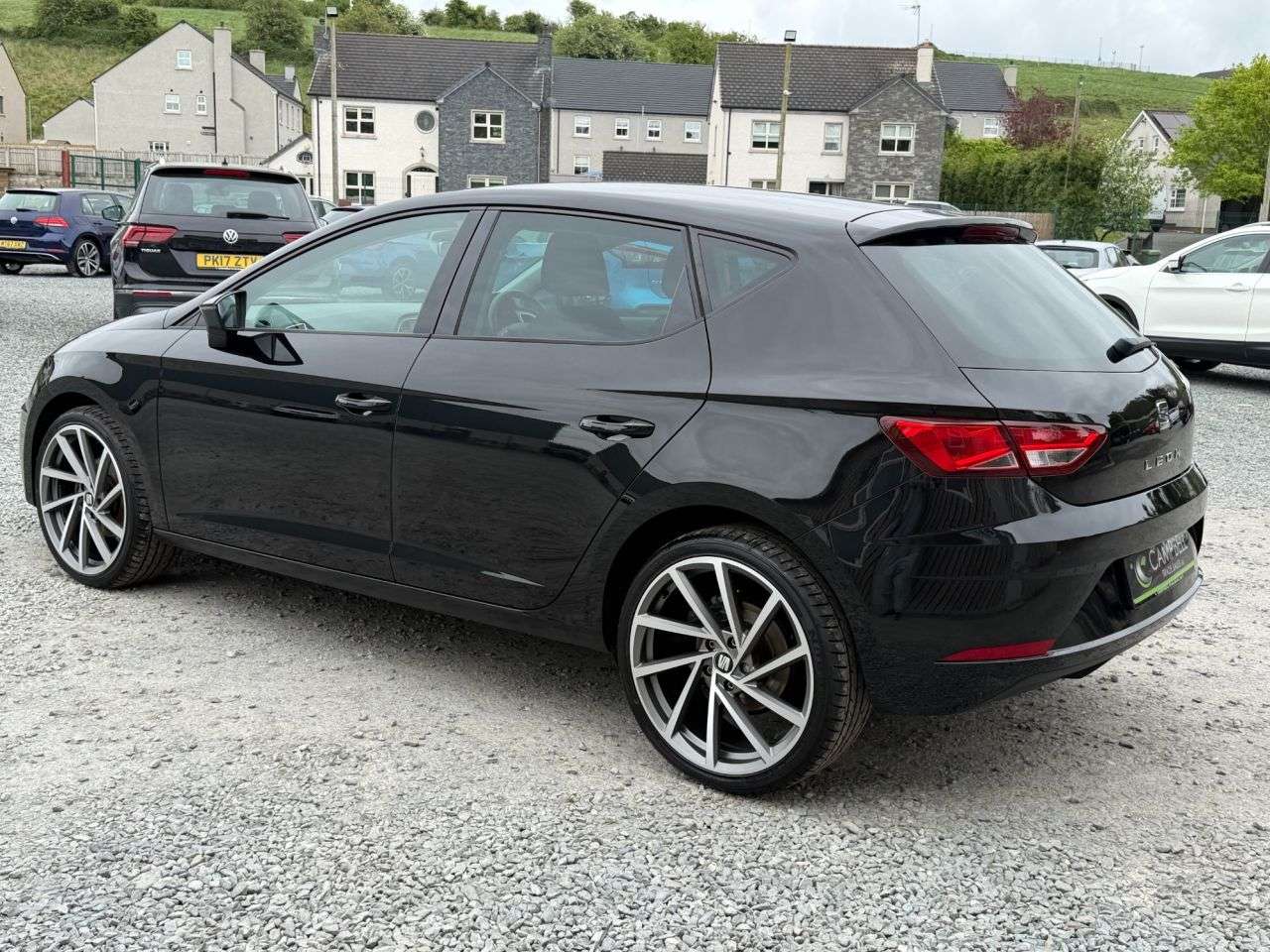 A 2019 SEAT LEON 1.6 TDI SE Dynamic Hatchback 5dr Diesel DSG Euro 6 (s/s) (115 ps) A 2019 SEAT LEON 1.6 TDI SE Dynamic Hatchback 5dr Diesel DSG Euro 6 (s/s) (115 ps)
