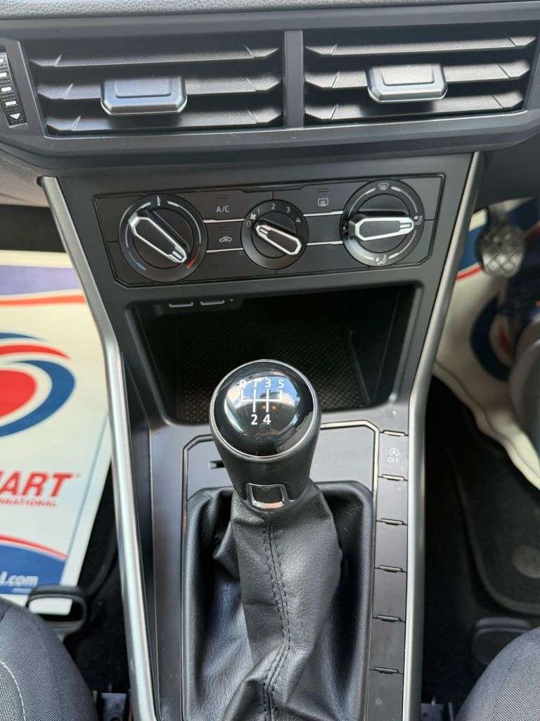 2019 VOLKSWAGEN POLO 2019 VOLKSWAGEN POLO