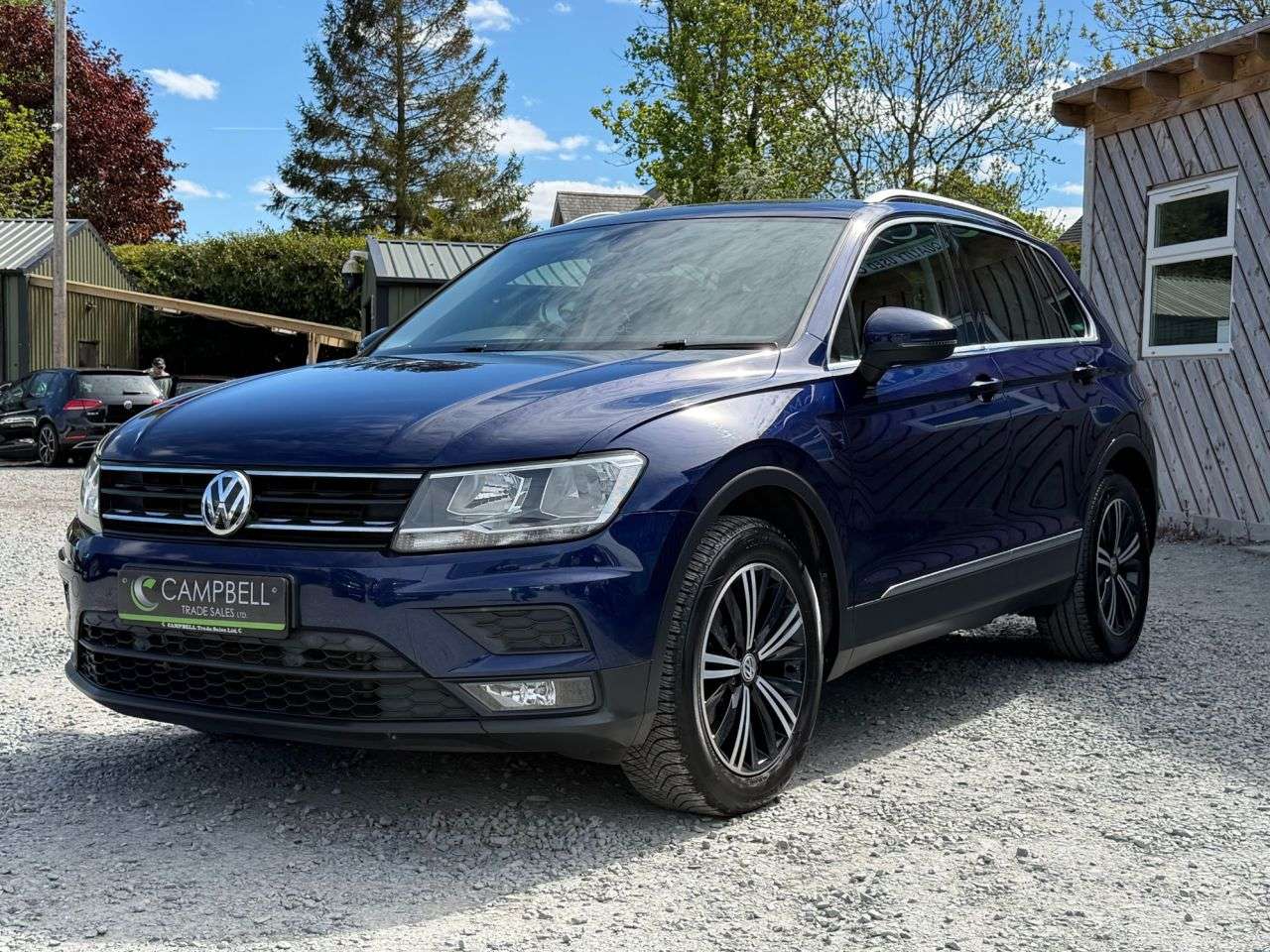 A 2018 VOLKSWAGEN TIGUAN 2.0 TDI SE SUV 5dr Diesel DSG Euro 6 (s/s) (150 ps) A 2018 VOLKSWAGEN TIGUAN 2.0 TDI SE SUV 5dr Diesel DSG Euro 6 (s/s) (150 ps)