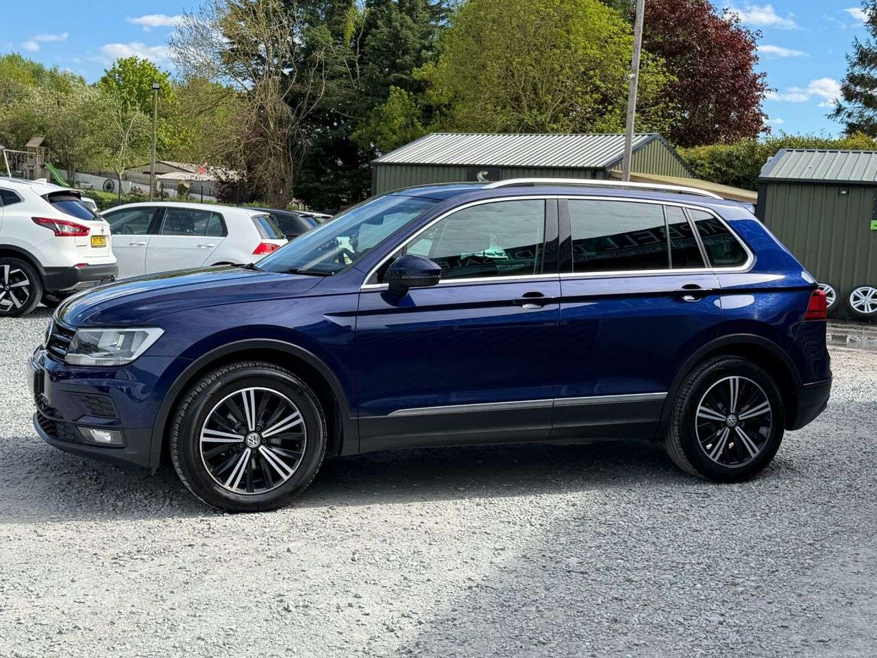 A 2018 VOLKSWAGEN TIGUAN 2.0 TDI SE SUV 5dr Diesel DSG Euro 6 (s/s) (150 ps) A 2018 VOLKSWAGEN TIGUAN 2.0 TDI SE SUV 5dr Diesel DSG Euro 6 (s/s) (150 ps)
