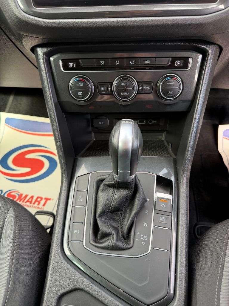 2018 VOLKSWAGEN TIGUAN 2018 VOLKSWAGEN TIGUAN
