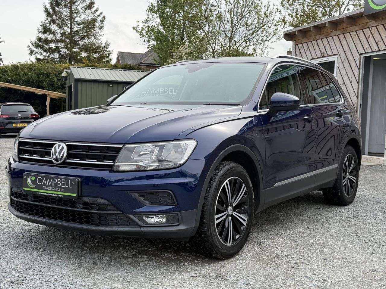 A 2018 VOLKSWAGEN TIGUAN 2.0 TDI SE Navigation SUV 5dr Diesel Manual 4Motion Euro 6 (s/s) (150 ps) A 2018 VOLKSWAGEN TIGUAN 2.0 TDI SE Navigation SUV 5dr Diesel Manual 4Motion Euro 6 (s/s) (150 ps)