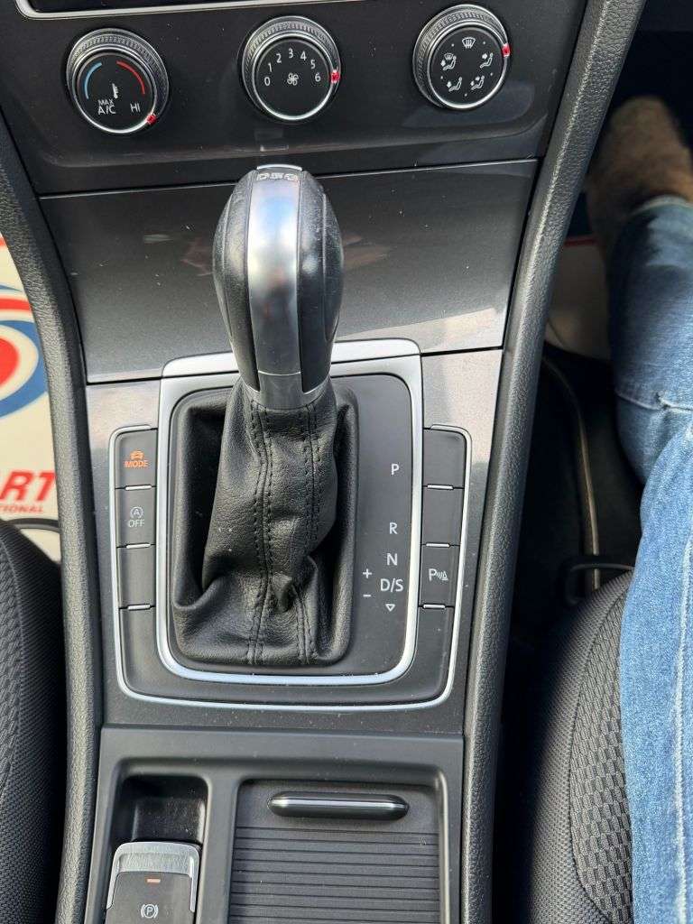 2019 VOLKSWAGEN GOLF 2019 VOLKSWAGEN GOLF