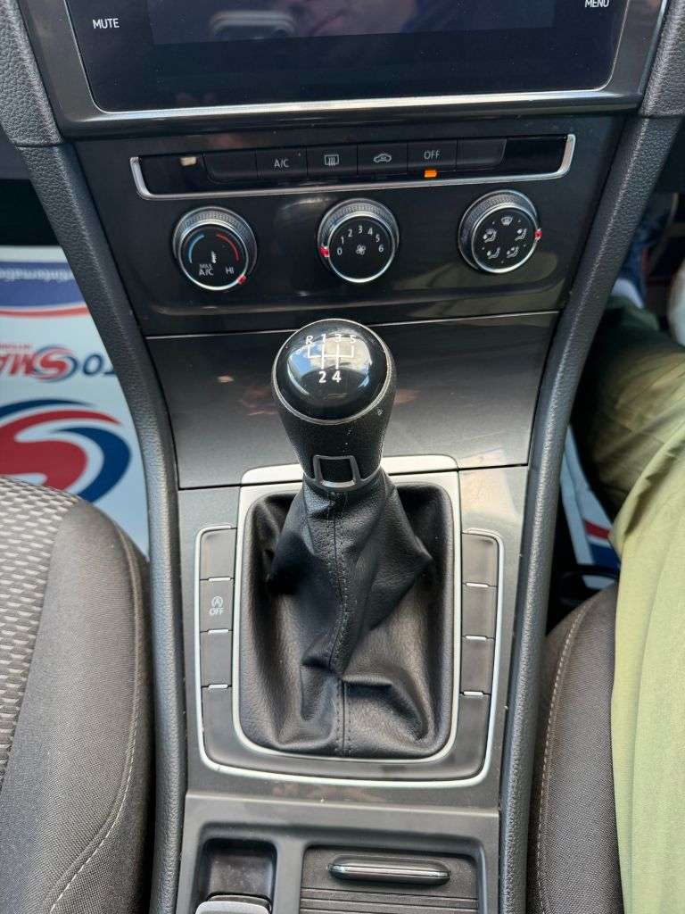 2020 VOLKSWAGEN GOLF 2020 VOLKSWAGEN GOLF