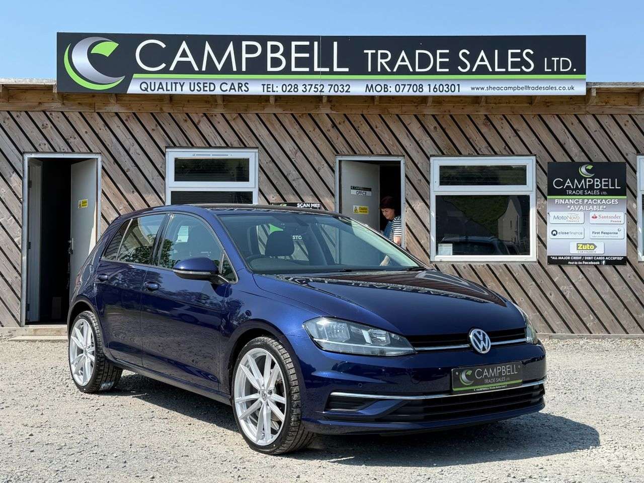 A 2018 VOLKSWAGEN GOLF 1.6 TDI SE Nav Hatchback 5dr Diesel Manual Euro 6 (s/s) (115 ps) A 2018 VOLKSWAGEN GOLF 1.6 TDI SE Nav Hatchback 5dr Diesel Manual Euro 6 (s/s) (115 ps)
