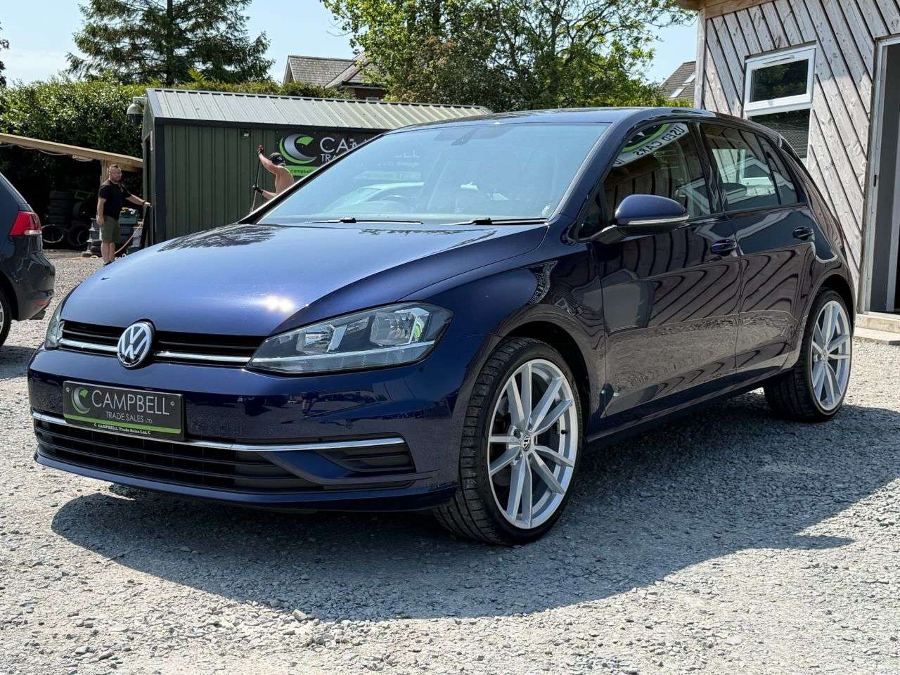 A 2018 VOLKSWAGEN GOLF 1.6 TDI SE Nav Hatchback 5dr Diesel Manual Euro 6 (s/s) (115 ps) A 2018 VOLKSWAGEN GOLF 1.6 TDI SE Nav Hatchback 5dr Diesel Manual Euro 6 (s/s) (115 ps)