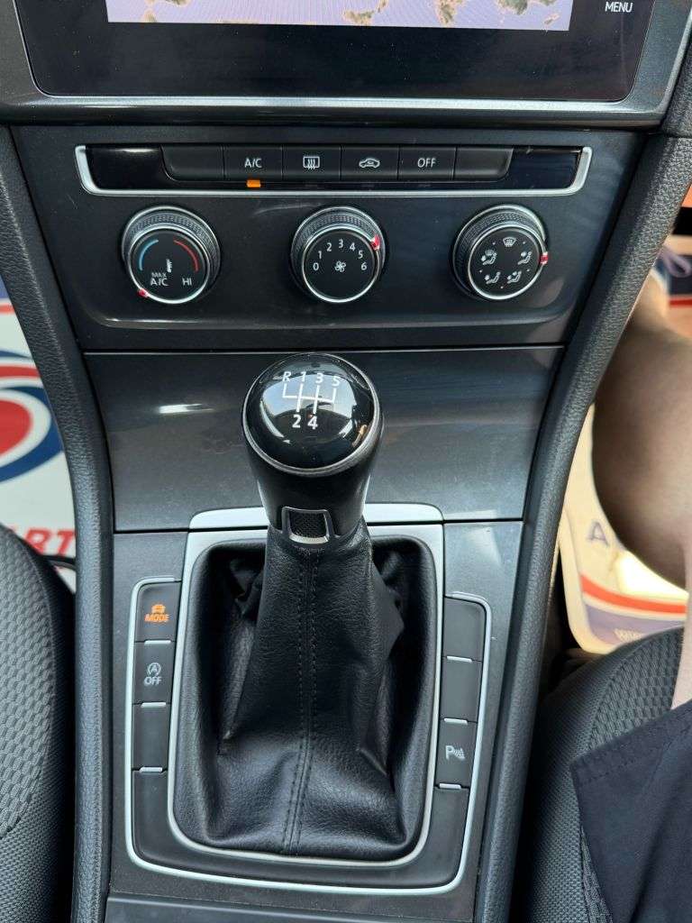 2018 VOLKSWAGEN GOLF 2018 VOLKSWAGEN GOLF