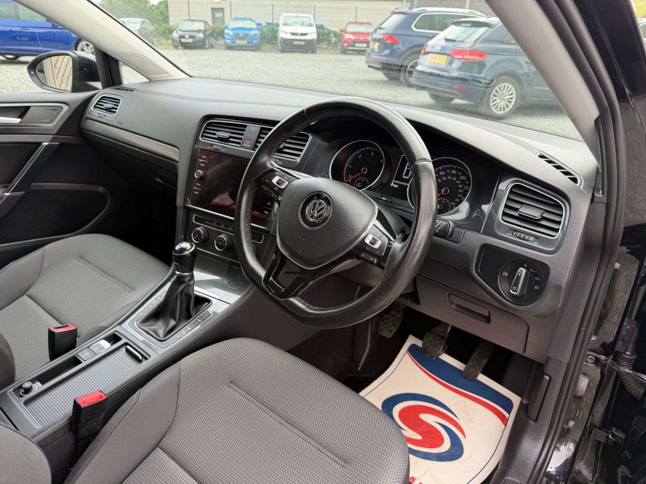 2017 VOLKSWAGEN GOLF 2017 VOLKSWAGEN GOLF