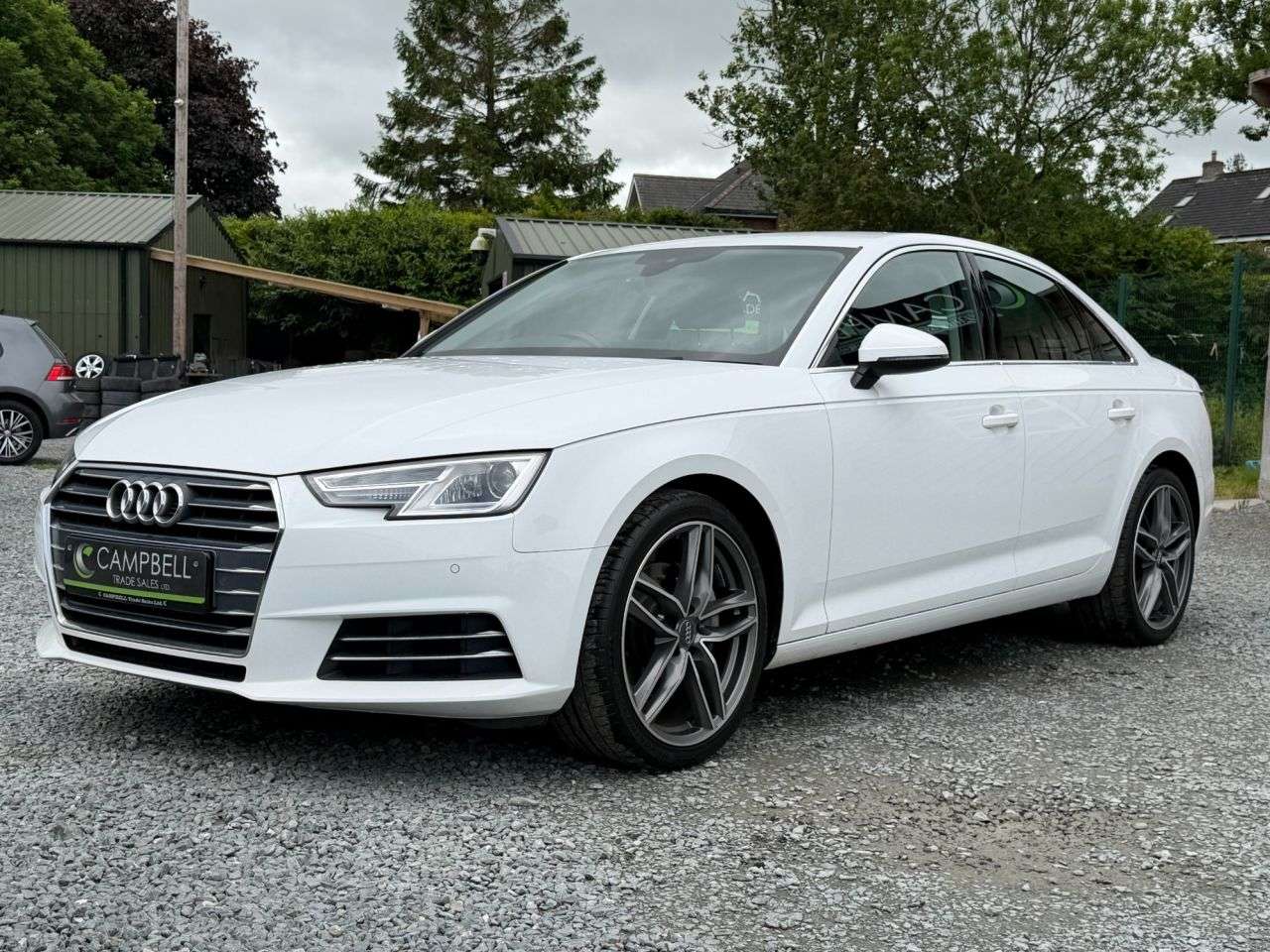 A 2016 AUDI A4 2.0 TDI ultra Sport Saloon 4dr Diesel Manual Euro 6 (s/s) (190 ps) A 2016 AUDI A4 2.0 TDI ultra Sport Saloon 4dr Diesel Manual Euro 6 (s/s) (190 ps)