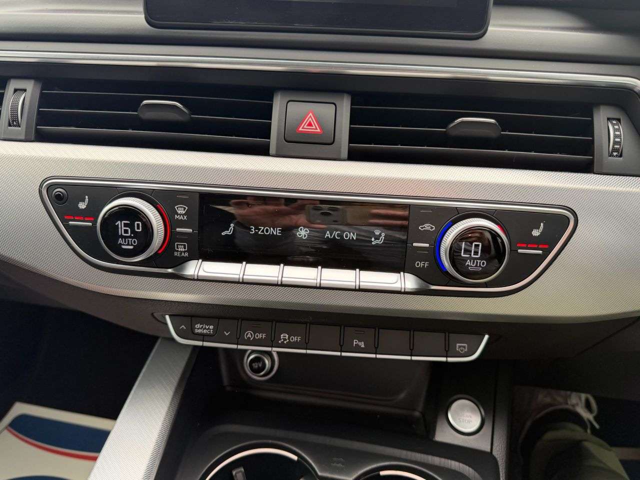 2016 AUDI A4 2016 AUDI A4