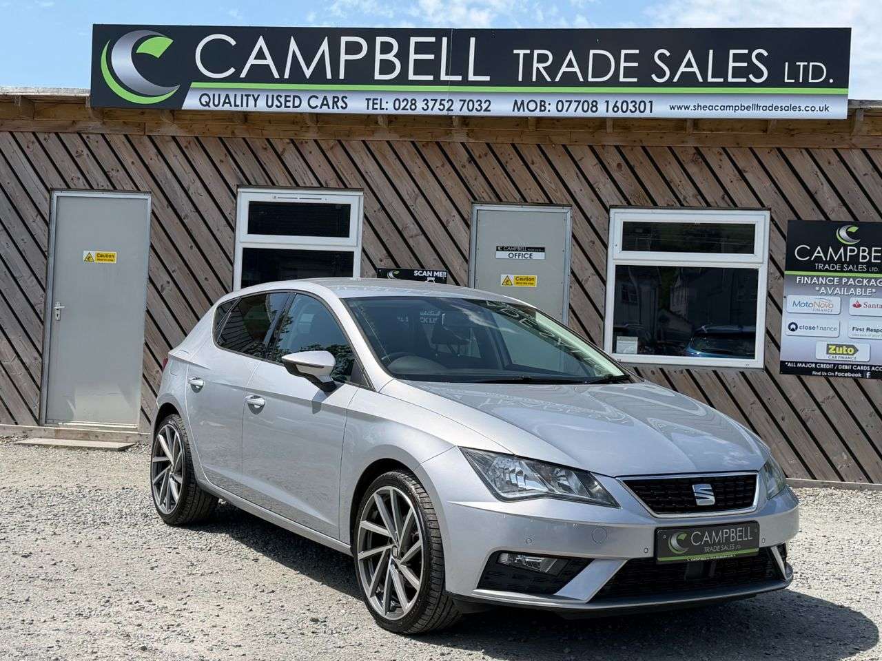 A 2019 SEAT LEON 1.6 TDI SE Dynamic Hatchback 5dr Diesel Manual Euro 6 (s/s) (115 ps) A 2019 SEAT LEON 1.6 TDI SE Dynamic Hatchback 5dr Diesel Manual Euro 6 (s/s) (115 ps)