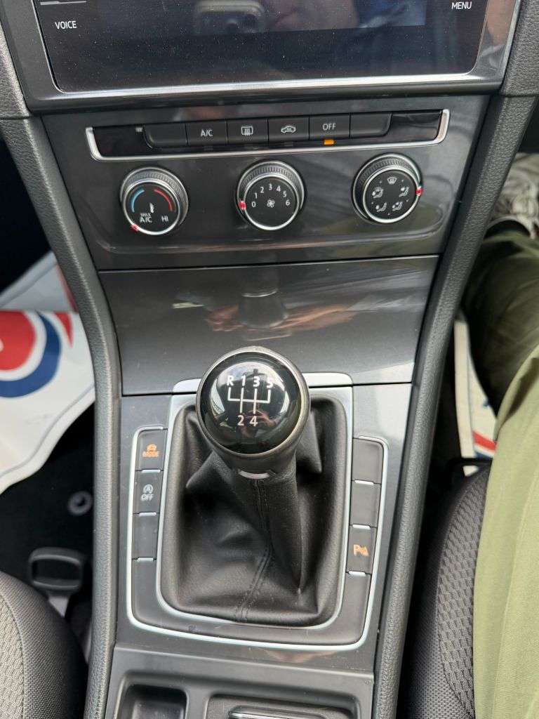 2019 VOLKSWAGEN GOLF 2019 VOLKSWAGEN GOLF