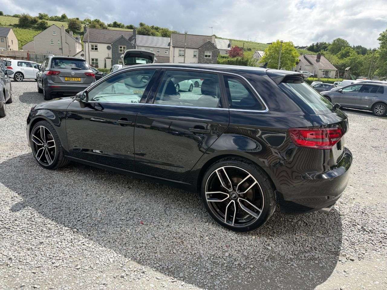 A 2015 AUDI A3 2.0 TDI Sport Sportback 5dr Diesel Manual Euro 6 (s/s) (150 ps) A 2015 AUDI A3 2.0 TDI Sport Sportback 5dr Diesel Manual Euro 6 (s/s) (150 ps)