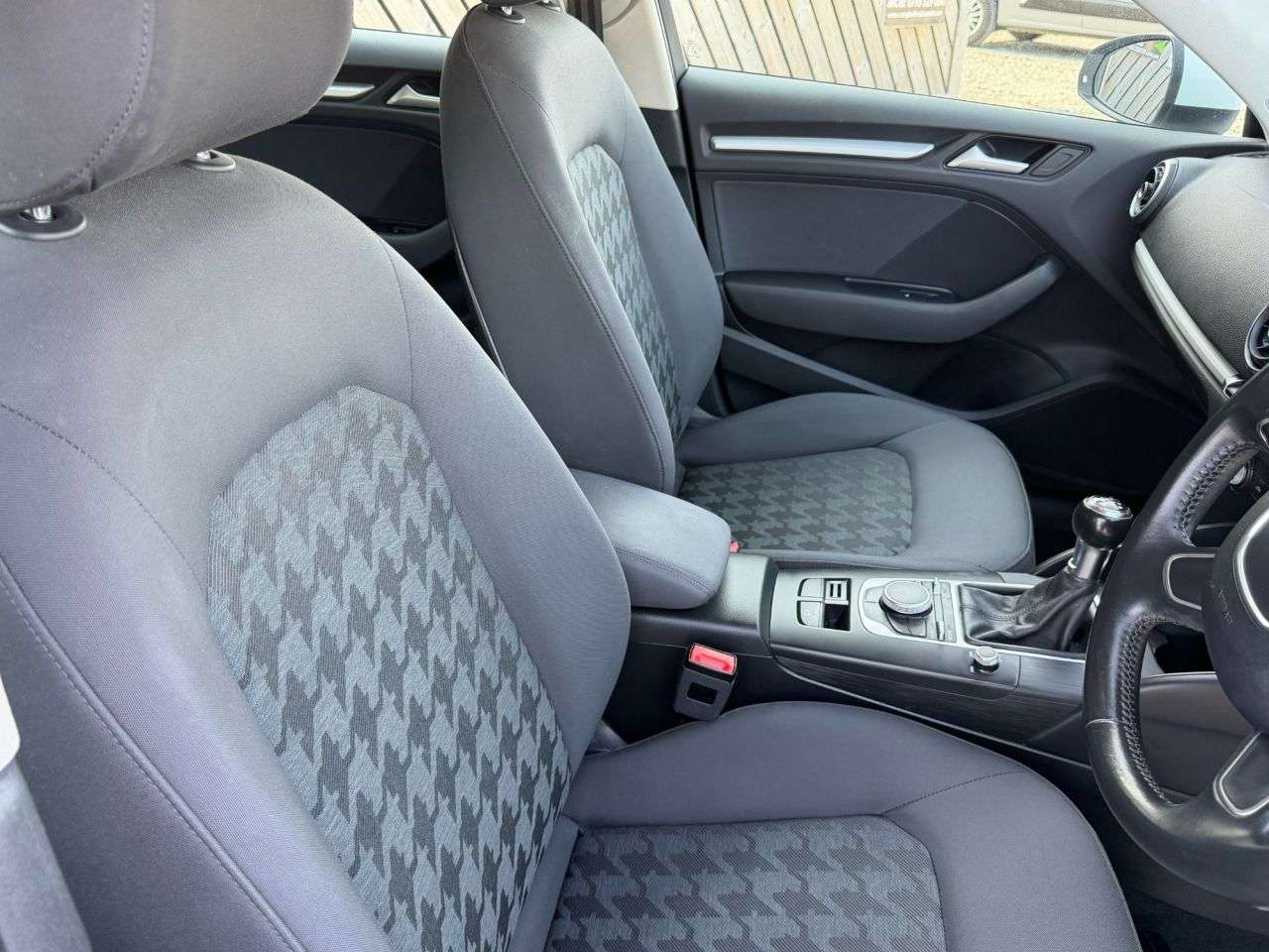 2016 AUDI A3 2016 AUDI A3