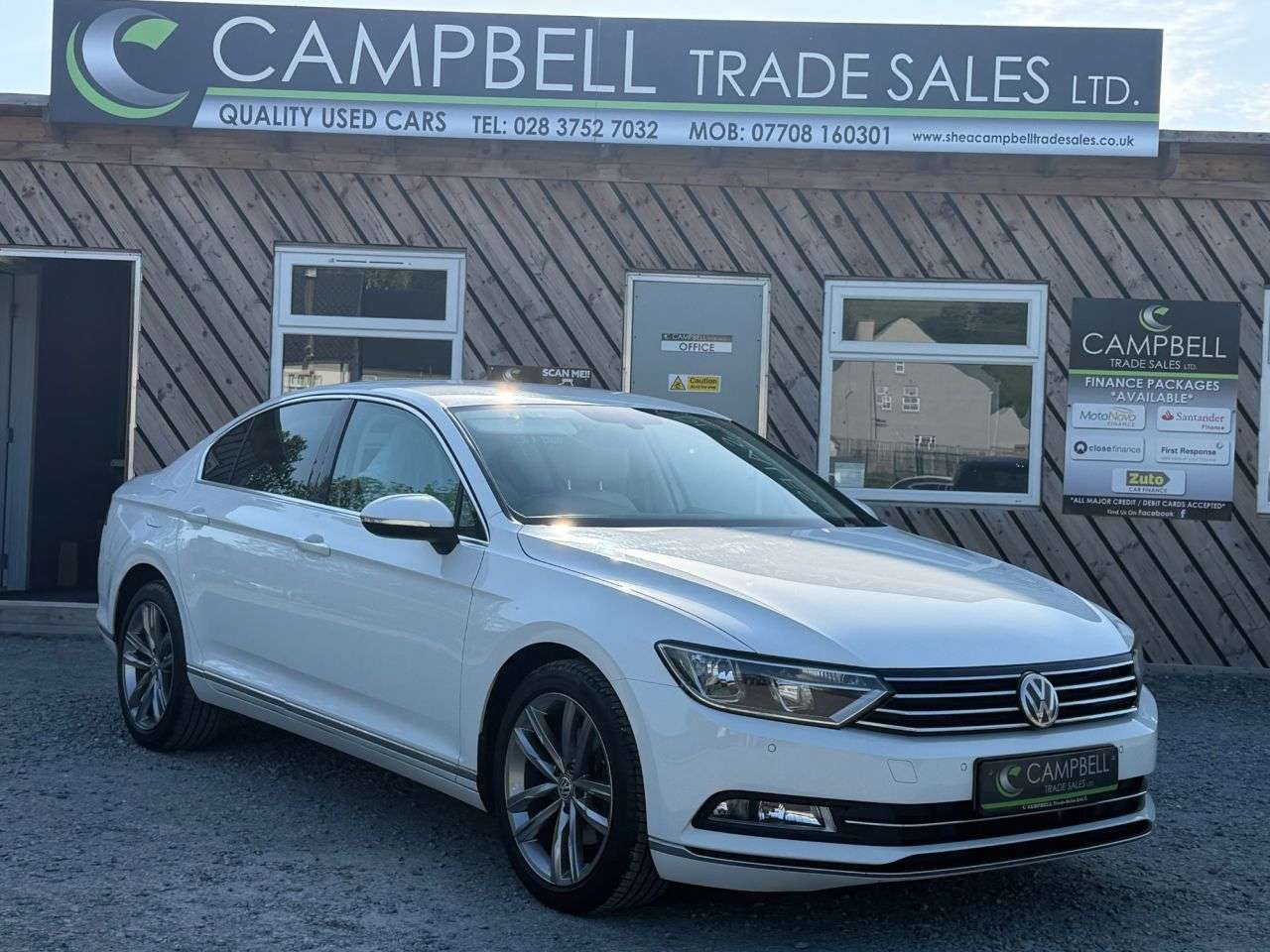 A 2016 VOLKSWAGEN PASSAT 1.6 TDI BlueMotion Tech GT Saloon 4dr Diesel DSG Euro 6 (s/s) (120 ps) A 2016 VOLKSWAGEN PASSAT 1.6 TDI BlueMotion Tech GT Saloon 4dr Diesel DSG Euro 6 (s/s) (120 ps)