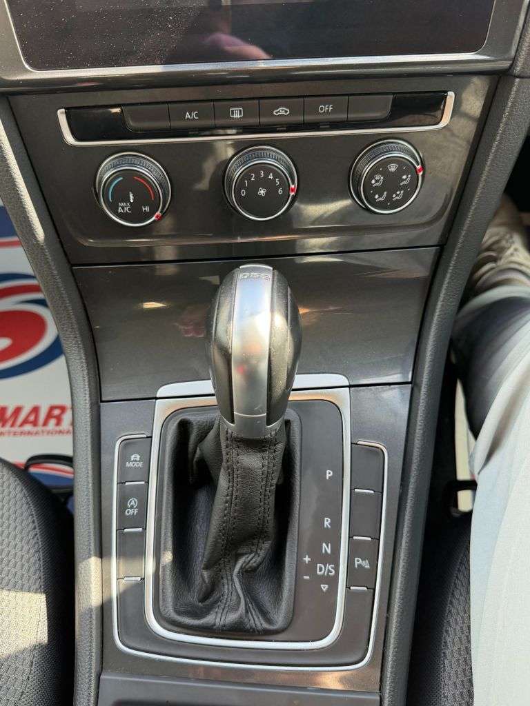 2017 VOLKSWAGEN GOLF 2017 VOLKSWAGEN GOLF