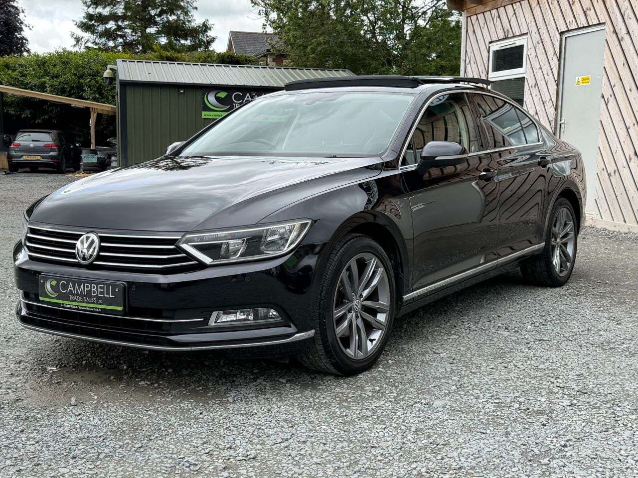A 2017 VOLKSWAGEN PASSAT 2.0 TDI GT Saloon 4dr Diesel DSG Euro 6 (s/s) (150 ps) A 2017 VOLKSWAGEN PASSAT 2.0 TDI GT Saloon 4dr Diesel DSG Euro 6 (s/s) (150 ps)
