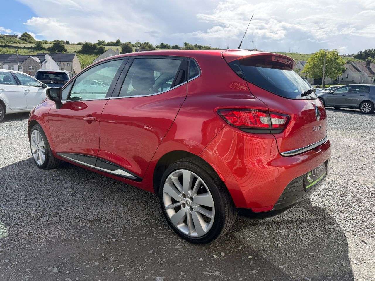 A 2014 RENAULT CLIO 1.5 dCi Dynamique S MediaNav Hatchback 5dr Diesel Manual Euro 5 (s/s) (90 p A 2014 RENAULT CLIO 1.5 dCi Dynamique S MediaNav Hatchback 5dr Diesel Manual Euro 5 (s/s) (90 p