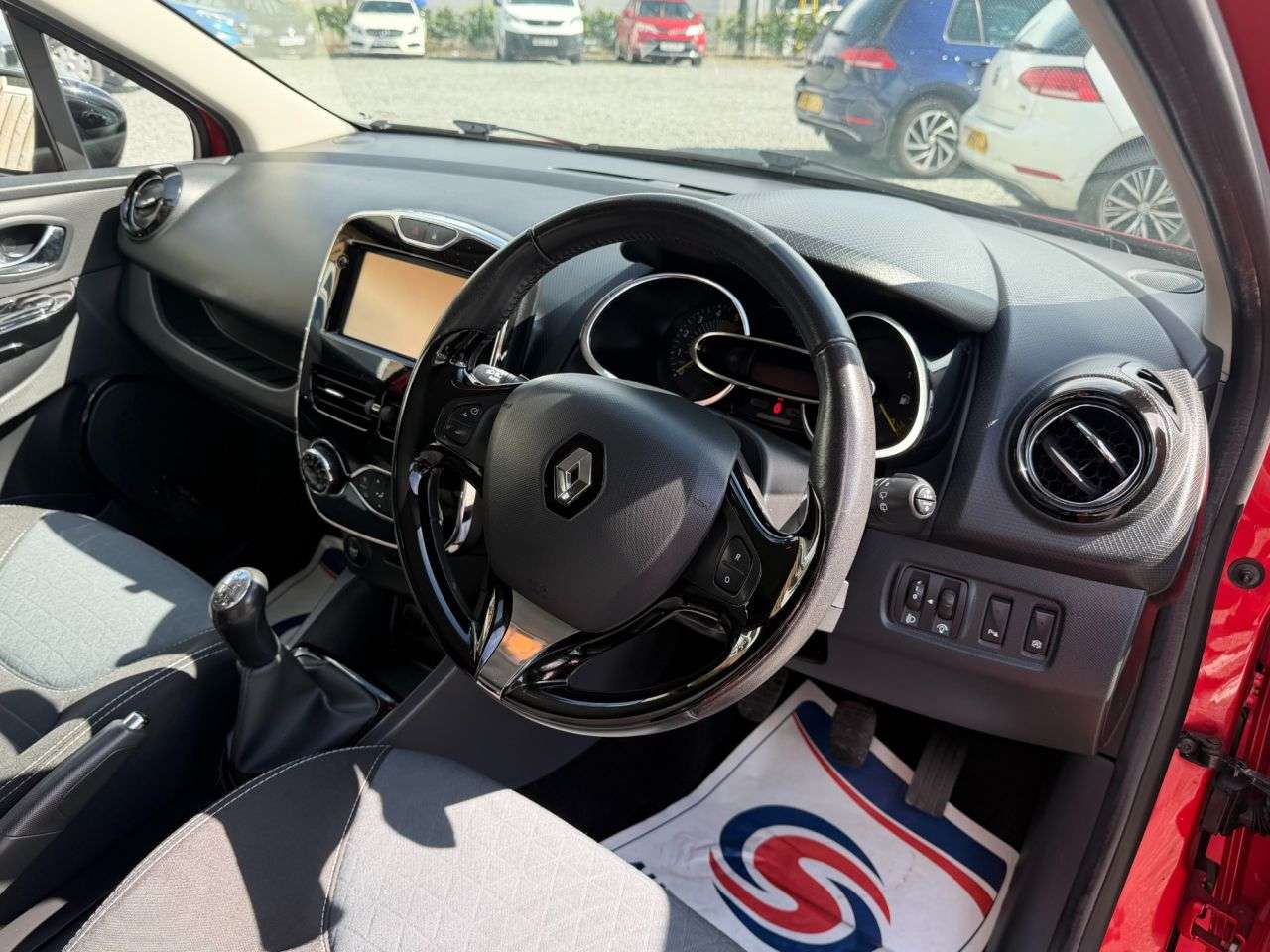 2014 RENAULT CLIO 2014 RENAULT CLIO