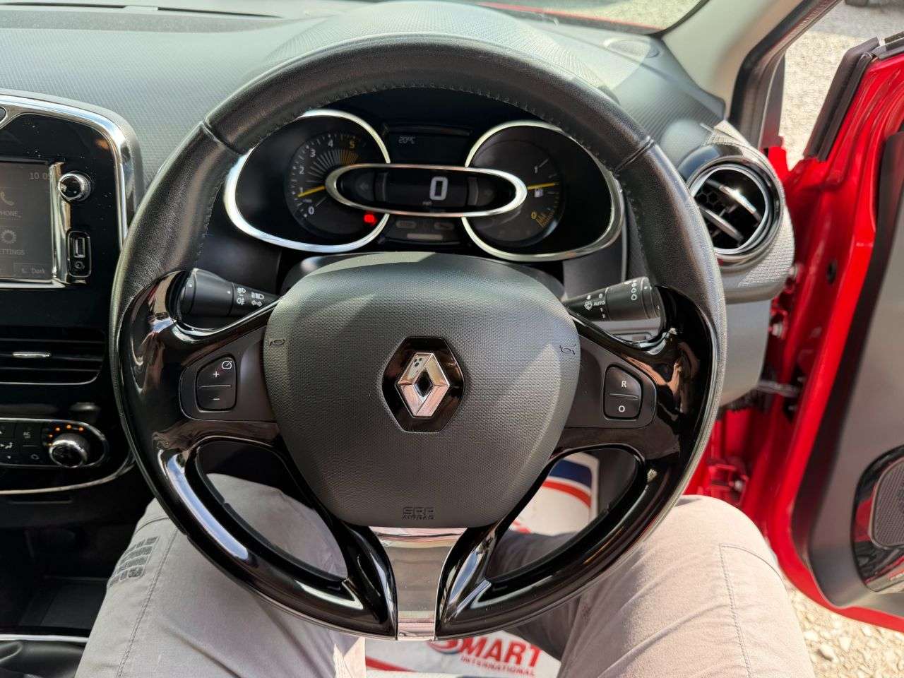 2014 RENAULT CLIO 2014 RENAULT CLIO