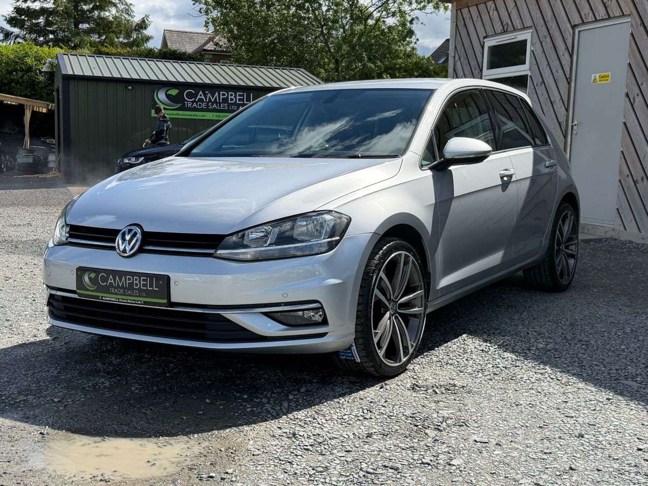A 2019 VOLKSWAGEN GOLF 1.6 TDI Match Hatchback 5dr Diesel Manual Euro 6 (s/s) (115 ps) A 2019 VOLKSWAGEN GOLF 1.6 TDI Match Hatchback 5dr Diesel Manual Euro 6 (s/s) (115 ps)