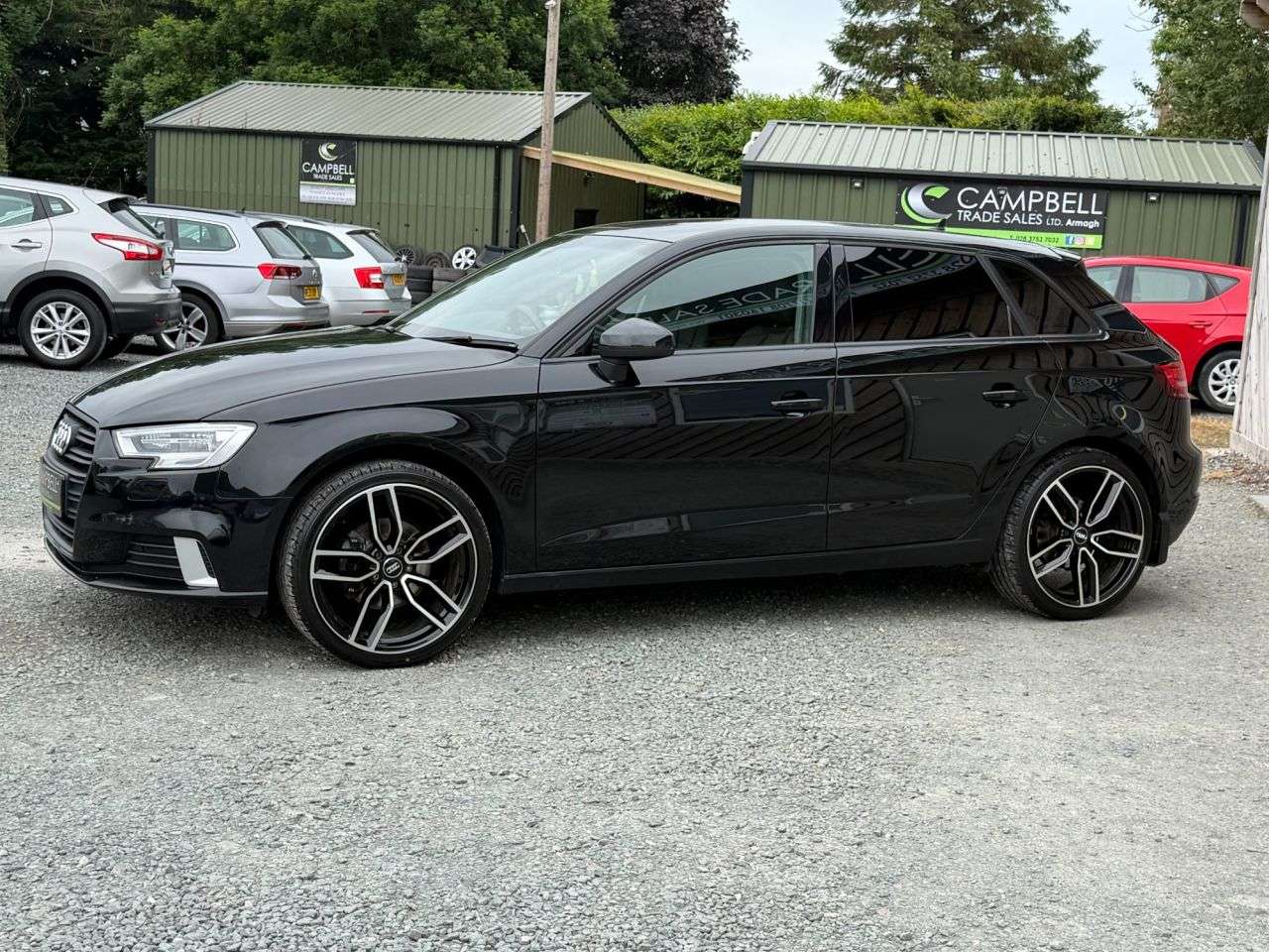 A 2017 AUDI A3 1.6 TDI Sport Sportback 5dr Diesel Manual Euro 6 (s/s) (116 ps) A 2017 AUDI A3 1.6 TDI Sport Sportback 5dr Diesel Manual Euro 6 (s/s) (116 ps)