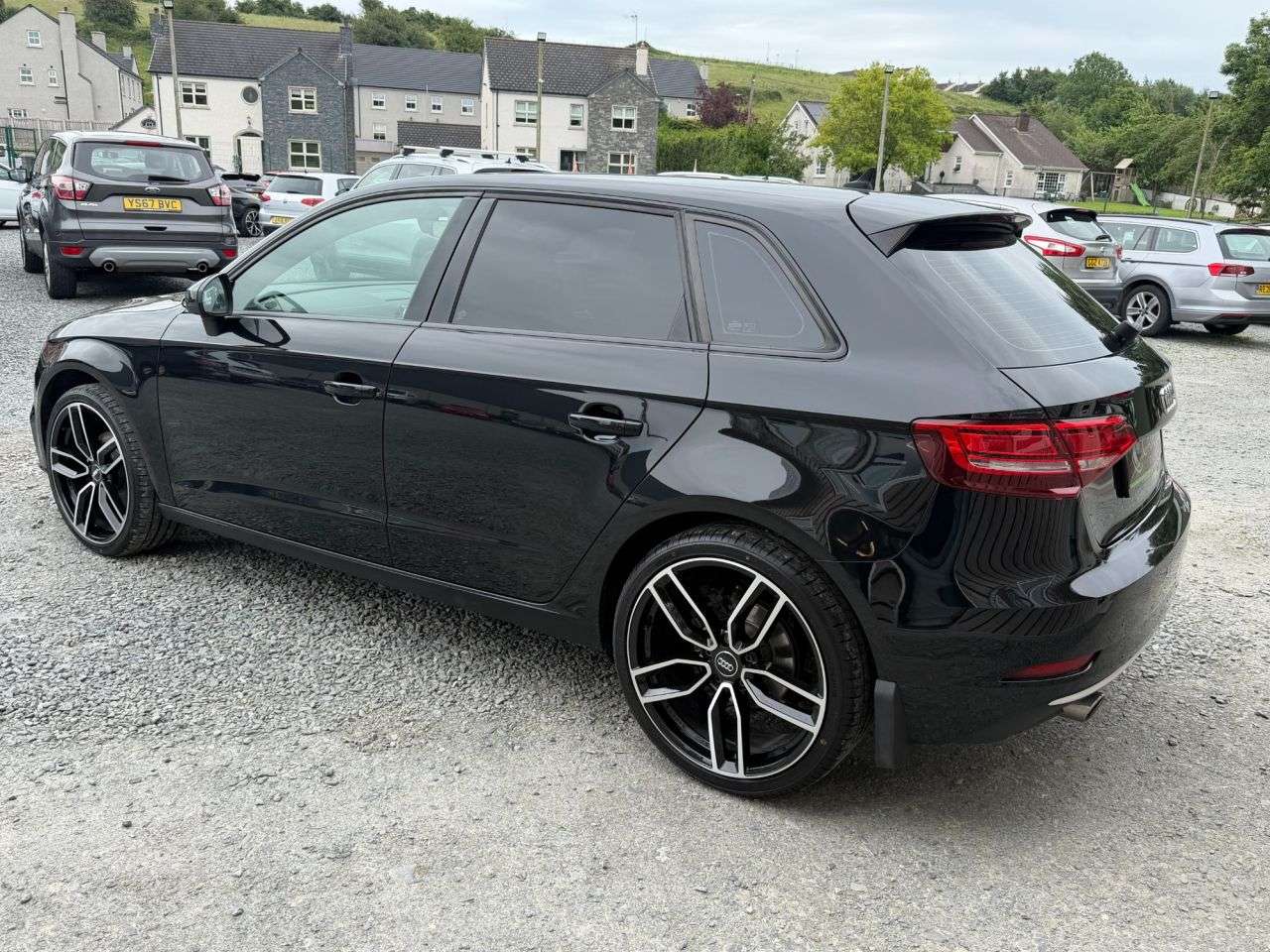 A 2017 AUDI A3 1.6 TDI Sport Sportback 5dr Diesel Manual Euro 6 (s/s) (116 ps) A 2017 AUDI A3 1.6 TDI Sport Sportback 5dr Diesel Manual Euro 6 (s/s) (116 ps)