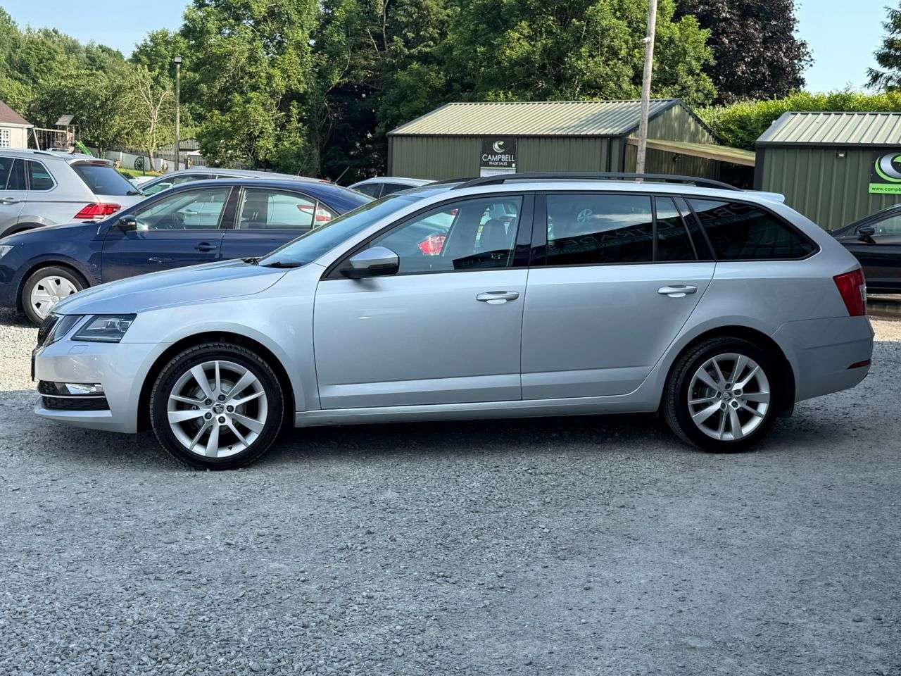 A 2020 SKODA OCTAVIA 1.6 TDI SE L Estate 5dr Diesel Manual Euro 6 (s/s) (115 ps) A 2020 SKODA OCTAVIA 1.6 TDI SE L Estate 5dr Diesel Manual Euro 6 (s/s) (115 ps)