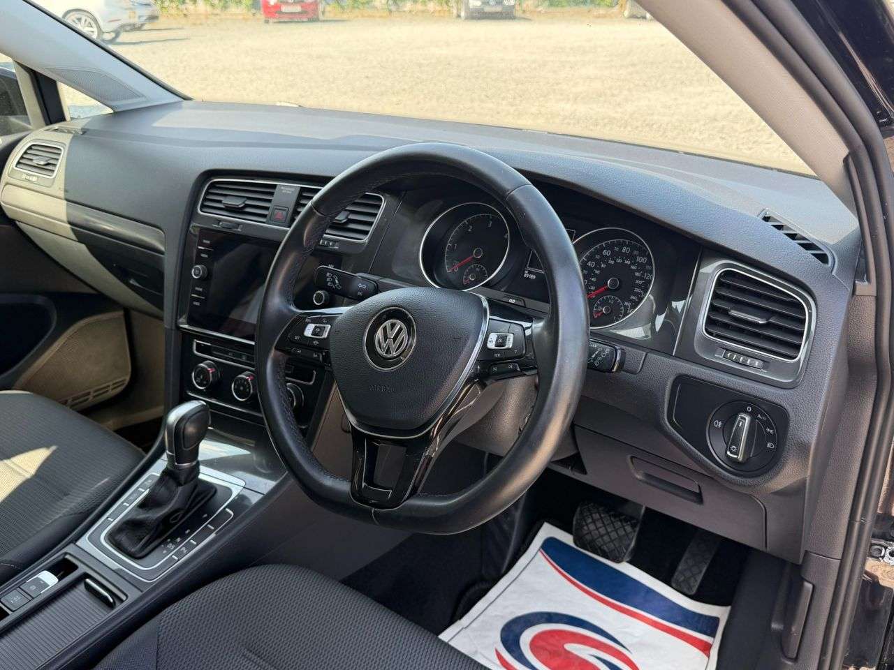 2018 VOLKSWAGEN GOLF 2018 VOLKSWAGEN GOLF