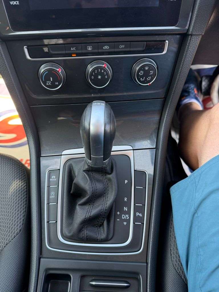 2018 VOLKSWAGEN GOLF 2018 VOLKSWAGEN GOLF
