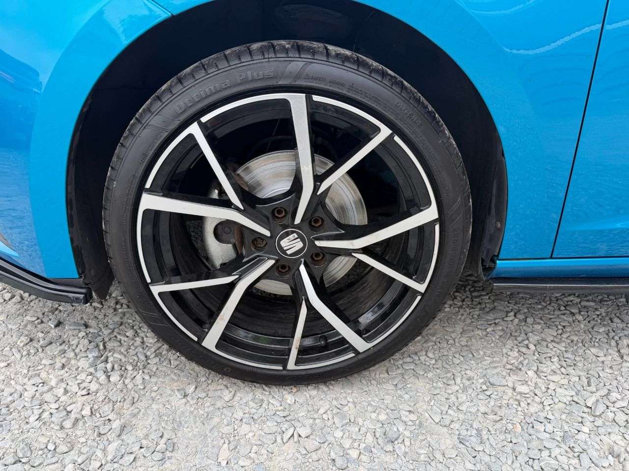 A 2014 SEAT LEON 1.2 TSI SE Hatchback 5dr Petrol Manual Euro 6 (s/s) (110 ps) A 2014 SEAT LEON 1.2 TSI SE Hatchback 5dr Petrol Manual Euro 6 (s/s) (110 ps)