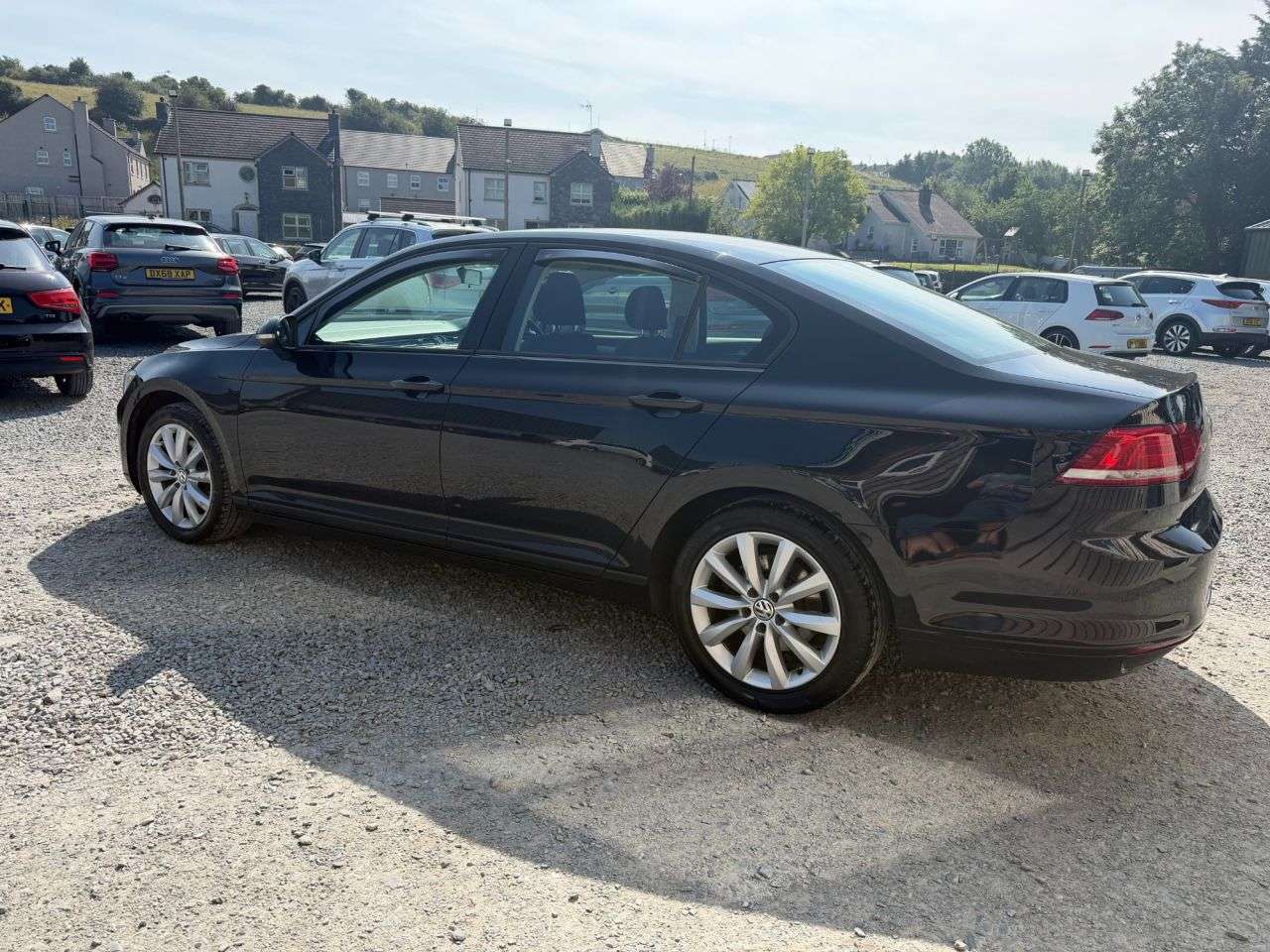 A 2016 VOLKSWAGEN PASSAT 2.0 TDI BlueMotion Tech S Saloon 4dr Diesel Manual Euro 6 (s/s) (150 ps) A 2016 VOLKSWAGEN PASSAT 2.0 TDI BlueMotion Tech S Saloon 4dr Diesel Manual Euro 6 (s/s) (150 ps)