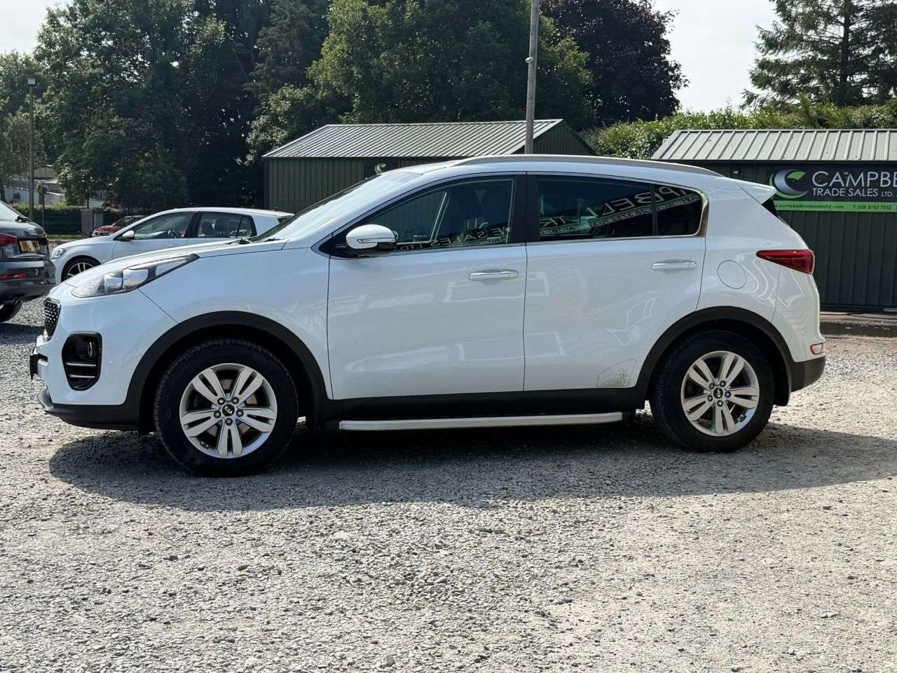 A 2017 KIA SPORTAGE 1.7 CRDi 2 SUV 5dr Diesel Manual Euro 6 (s/s) (114 bhp) A 2017 KIA SPORTAGE 1.7 CRDi 2 SUV 5dr Diesel Manual Euro 6 (s/s) (114 bhp)