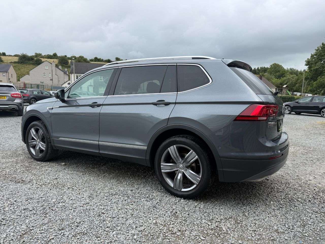 A 2019 VOLKSWAGEN TIGUAN ALLSPACE 2.0 TDI Match SUV 5dr Diesel Manual Euro 6 (s/s) (150 ps) A 2019 VOLKSWAGEN TIGUAN ALLSPACE 2.0 TDI Match SUV 5dr Diesel Manual Euro 6 (s/s) (150 ps)