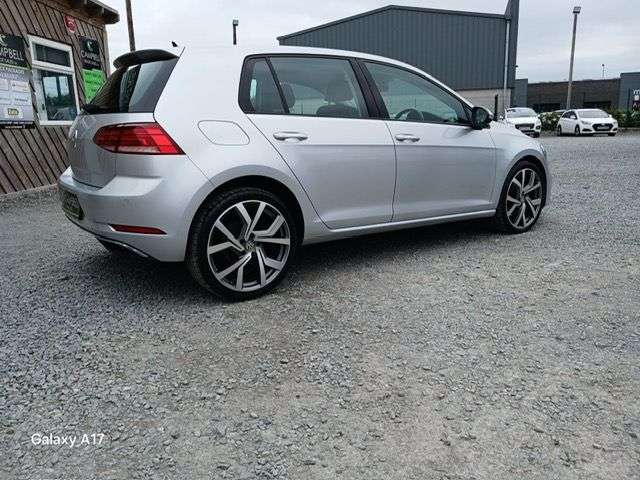A 2018 VOLKSWAGEN GOLF 1.6 TDI SE Hatchback 5dr Diesel Manual Euro 6 (s/s) (115 ps) A 2018 VOLKSWAGEN GOLF 1.6 TDI SE Hatchback 5dr Diesel Manual Euro 6 (s/s) (115 ps)