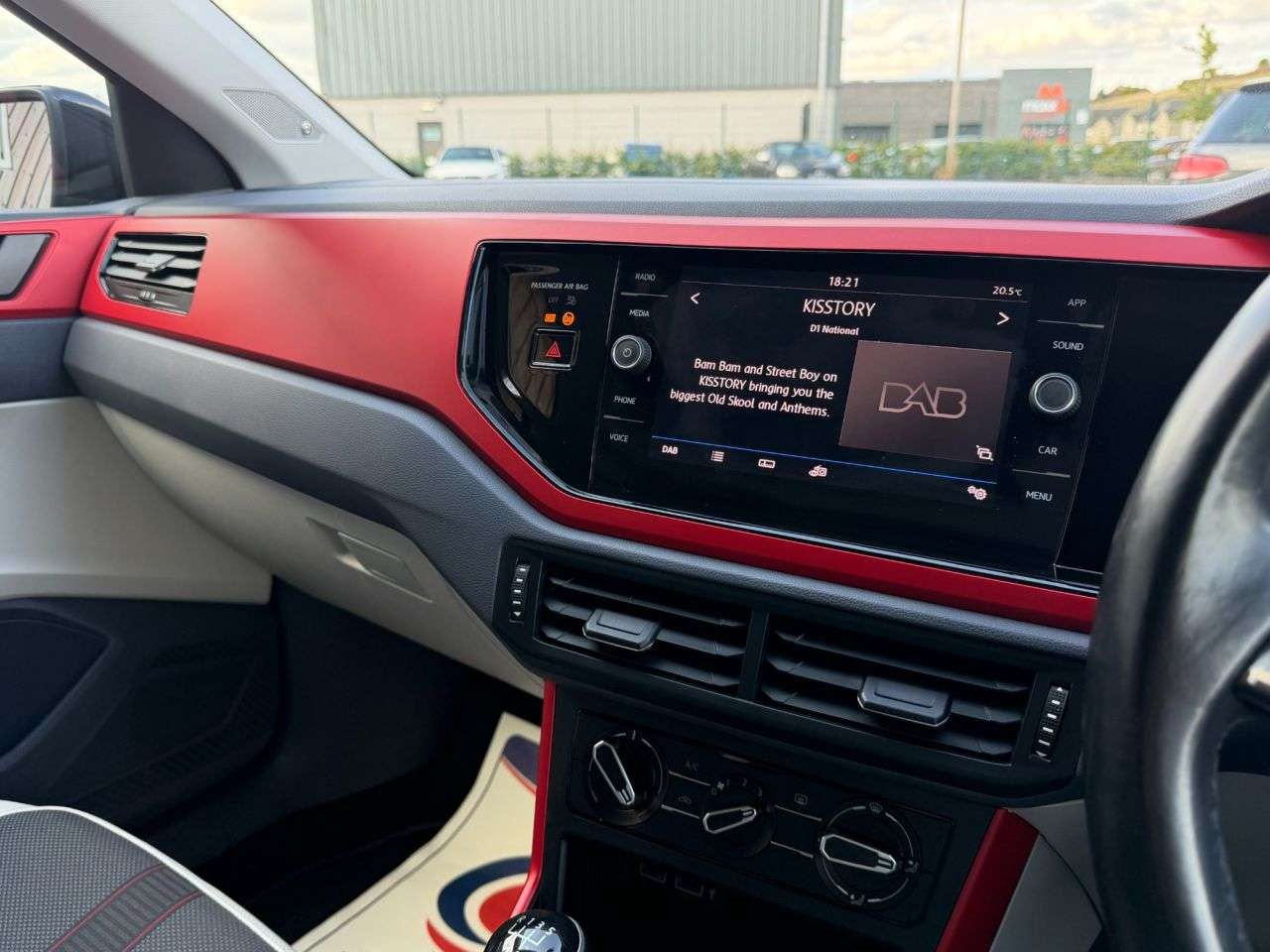 2018 VOLKSWAGEN POLO 2018 VOLKSWAGEN POLO