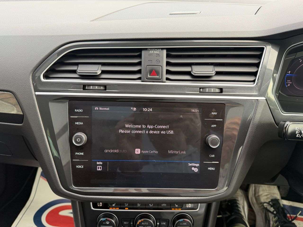 2020 VOLKSWAGEN TIGUAN 2020 VOLKSWAGEN TIGUAN