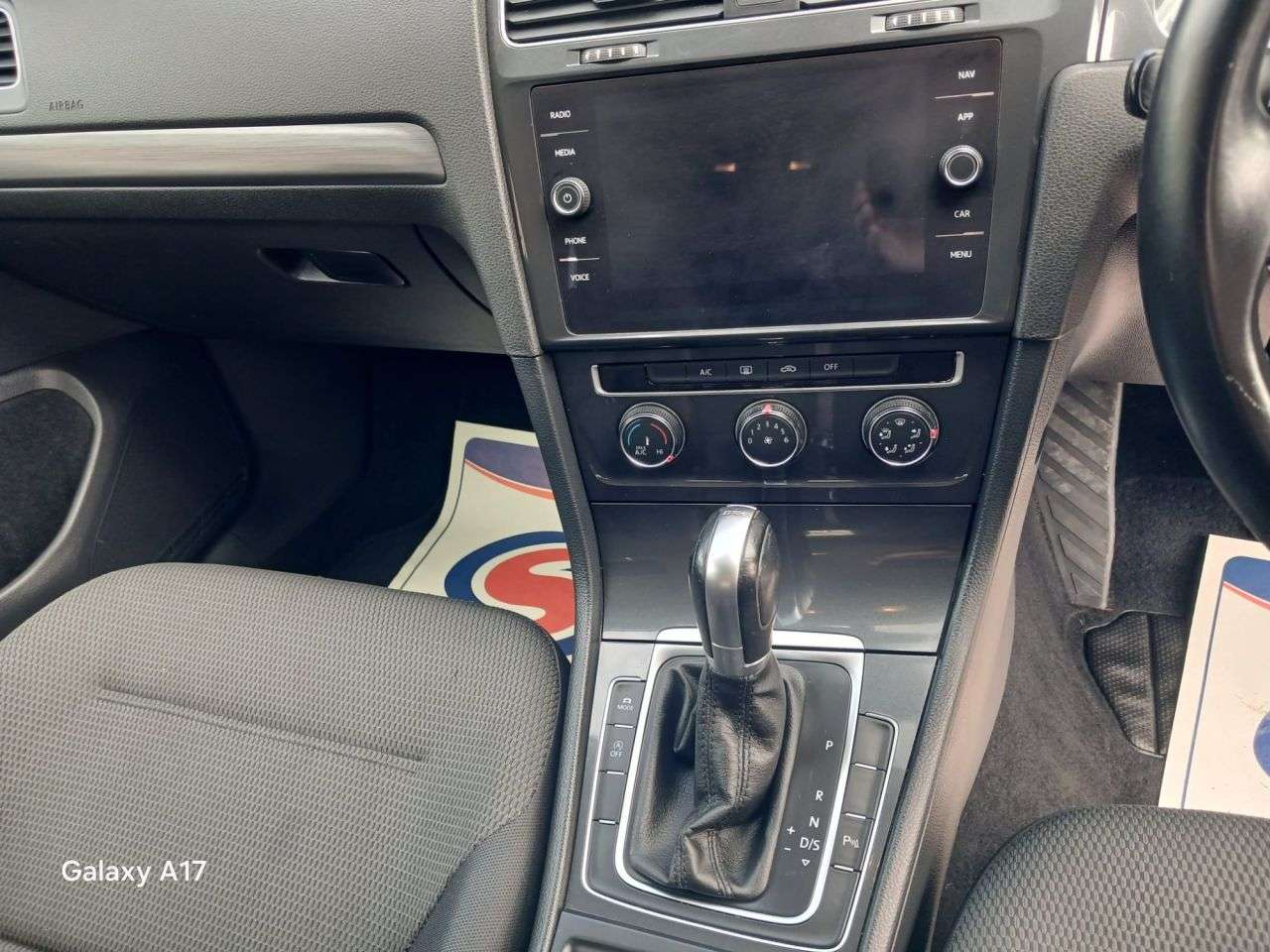 2017 VOLKSWAGEN GOLF 2017 VOLKSWAGEN GOLF