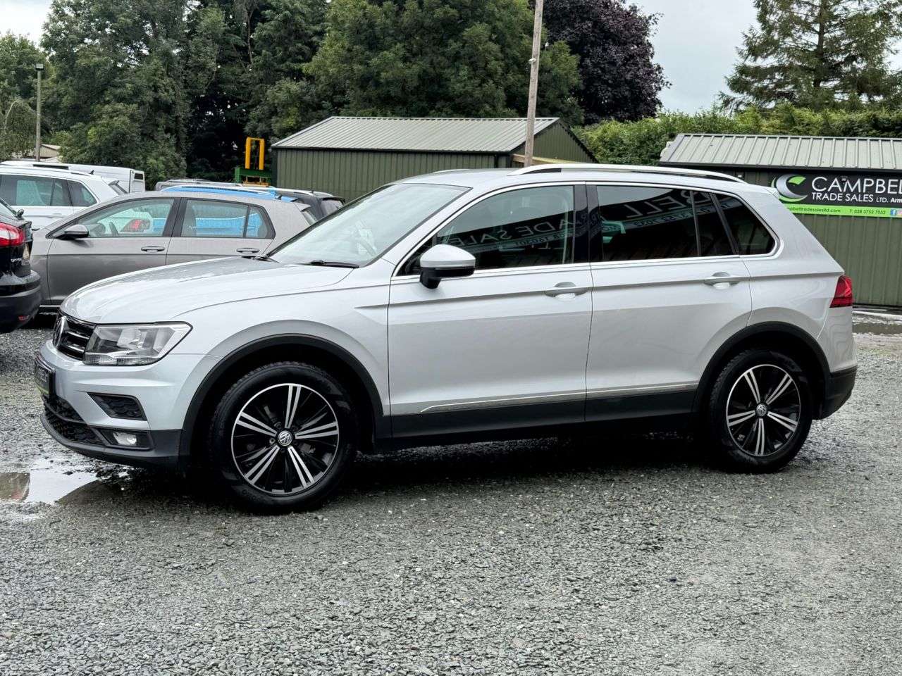 A 2018 VOLKSWAGEN TIGUAN 2.0 TDI SE SUV 5dr Diesel Manual Euro 6 (s/s) (150 ps) A 2018 VOLKSWAGEN TIGUAN 2.0 TDI SE SUV 5dr Diesel Manual Euro 6 (s/s) (150 ps)