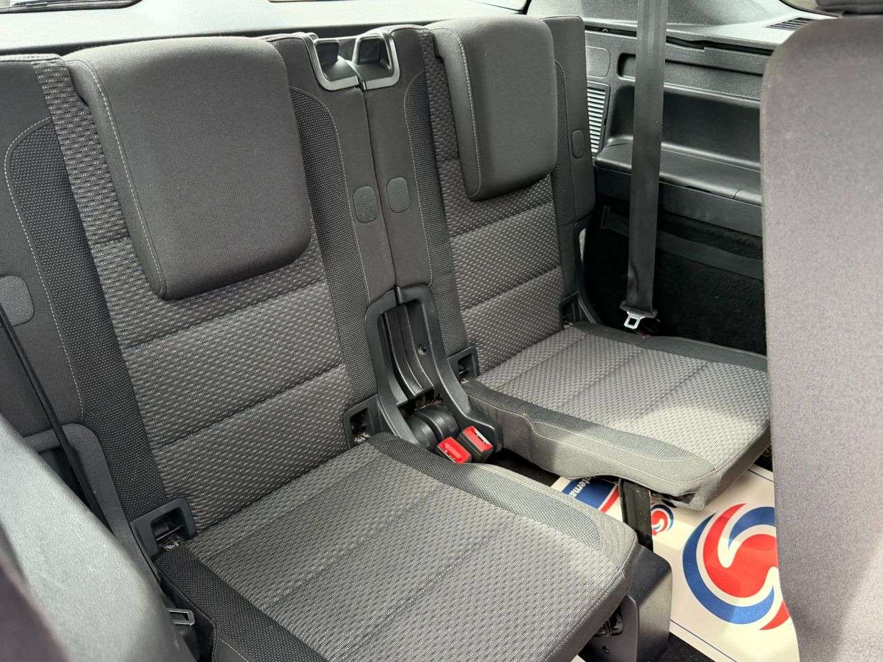 2016 VOLKSWAGEN TOURAN 2016 VOLKSWAGEN TOURAN