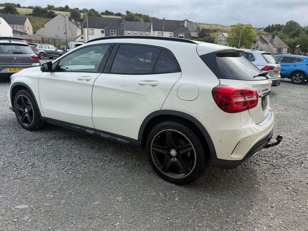 A 2016 MERCEDES-BENZ 180 2.1 GLA220d AMG Line (Premium) SUV 5dr Diesel 7G-DCT 4MATIC Euro 6 (s/s) (1 A 2016 MERCEDES-BENZ 180 2.1 GLA220d AMG Line (Premium) SUV 5dr Diesel 7G-DCT 4MATIC Euro 6 (s/s) (1