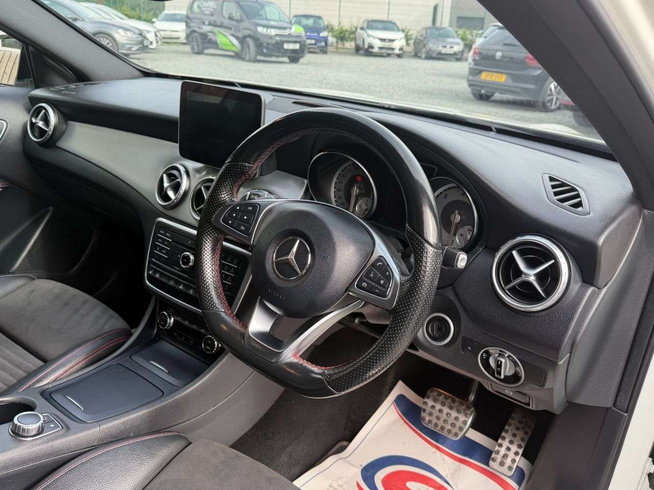 2016 MERCEDES-BENZ 180 2016 MERCEDES-BENZ 180
