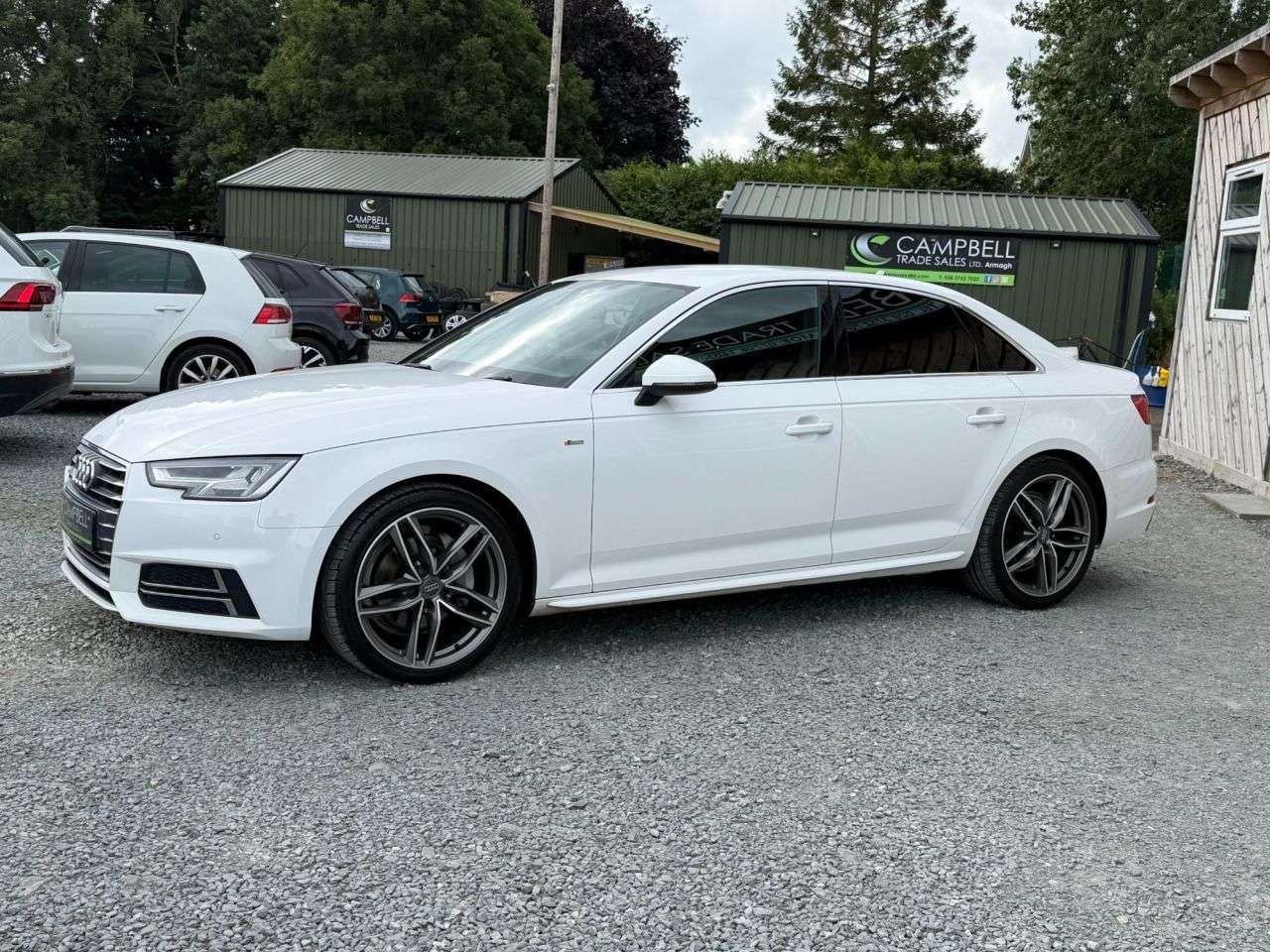 A 2015 AUDI A4 2.0 TDI S line Saloon 4dr Diesel S Tronic Euro 6 (s/s) (190 ps) A 2015 AUDI A4 2.0 TDI S line Saloon 4dr Diesel S Tronic Euro 6 (s/s) (190 ps)
