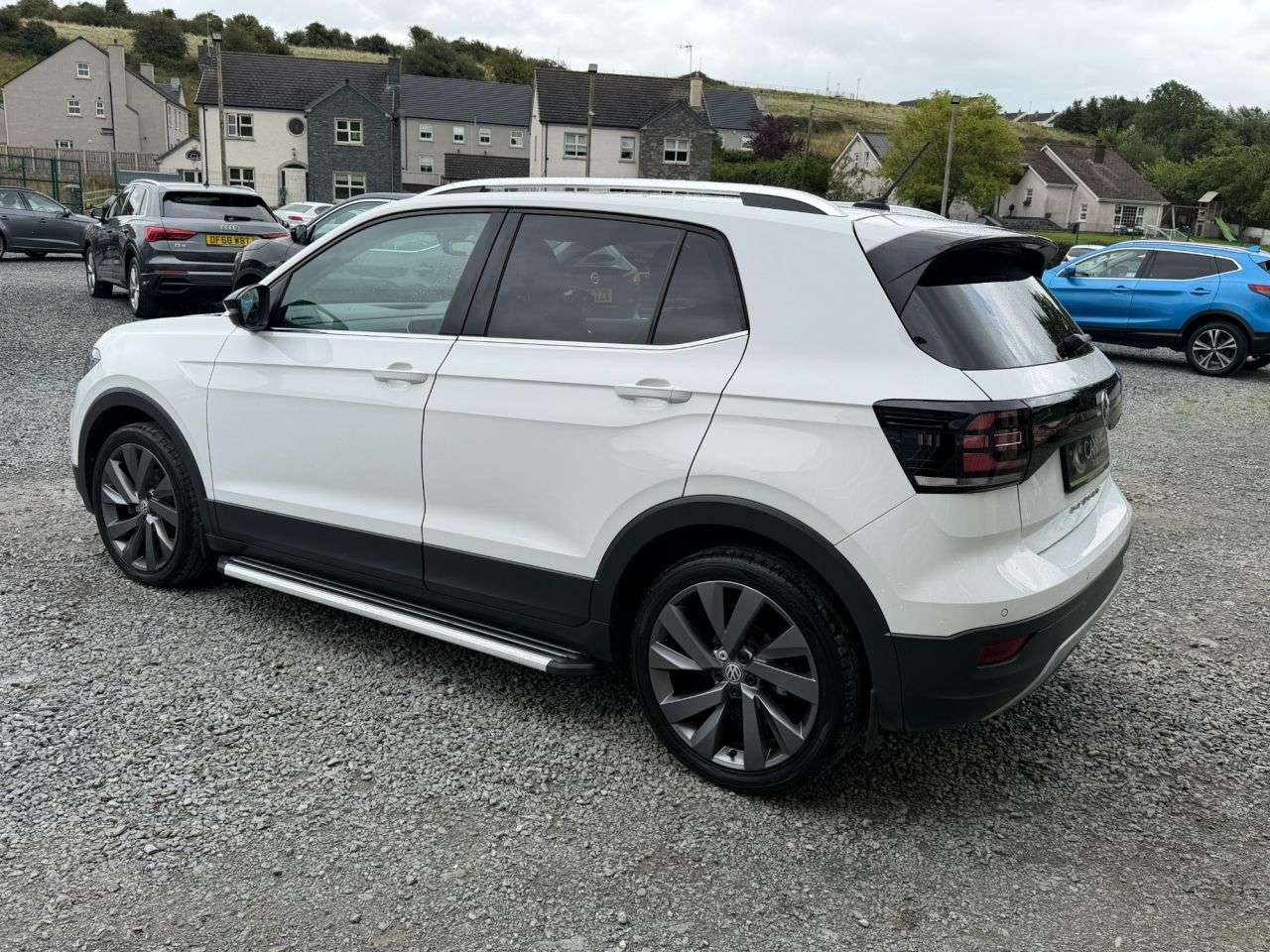 A 2019 VOLKSWAGEN T-CROSS 1.0 TSI First Edition SUV 5dr Petrol Manual Euro 6 (s/s) (115 ps) A 2019 VOLKSWAGEN T-CROSS 1.0 TSI First Edition SUV 5dr Petrol Manual Euro 6 (s/s) (115 ps)