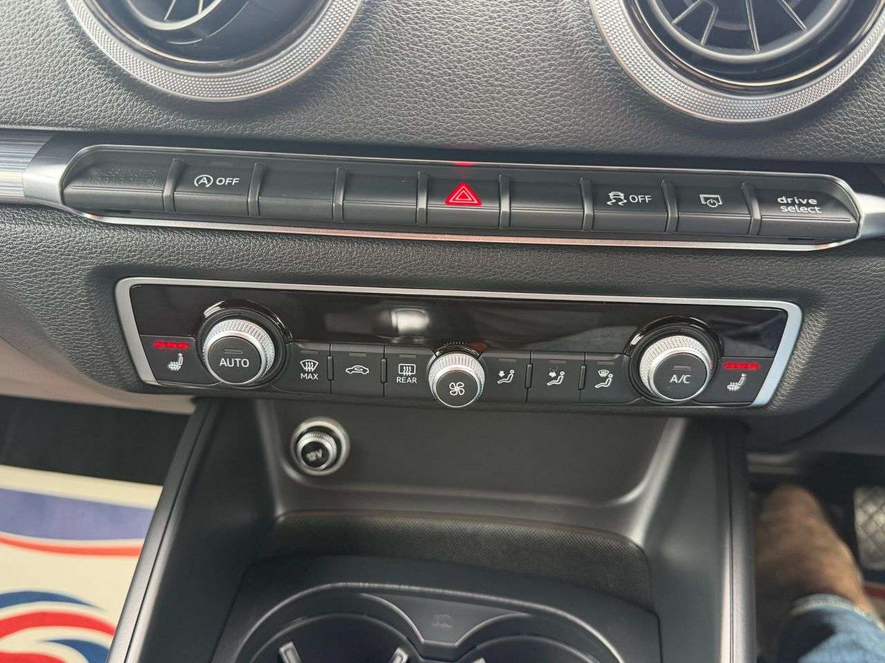 2017 AUDI A3 2017 AUDI A3