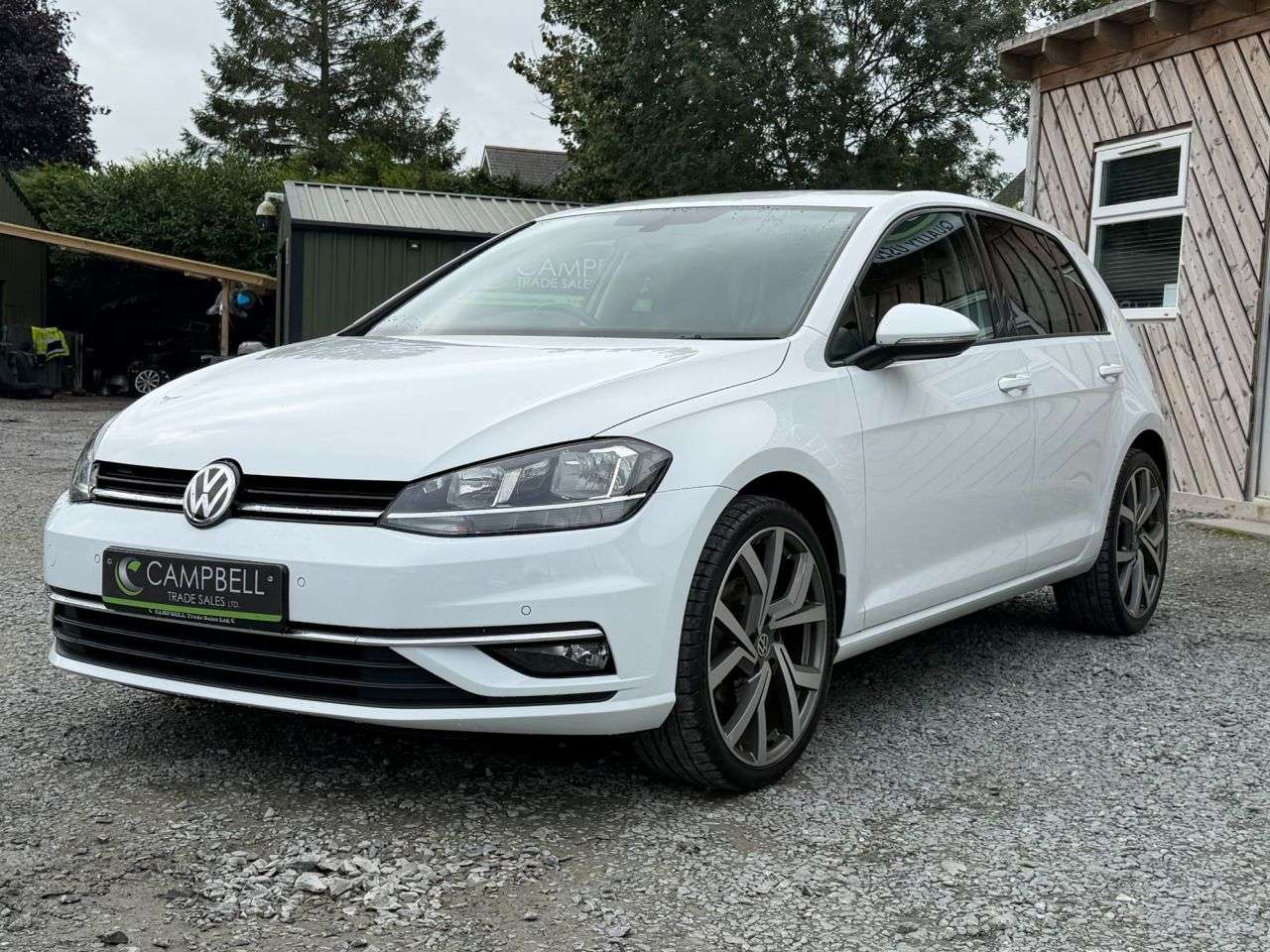 A 2020 VOLKSWAGEN GOLF 1.6 TDI Match Hatchback 5dr Diesel Manual Euro 6 (s/s) (115 ps) A 2020 VOLKSWAGEN GOLF 1.6 TDI Match Hatchback 5dr Diesel Manual Euro 6 (s/s) (115 ps)