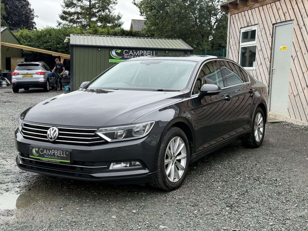 A 2017 VOLKSWAGEN PASSAT 1.6 TDI SE Business Saloon 4dr Diesel Manual Euro 6 (s/s) (120 ps) A 2017 VOLKSWAGEN PASSAT 1.6 TDI SE Business Saloon 4dr Diesel Manual Euro 6 (s/s) (120 ps)