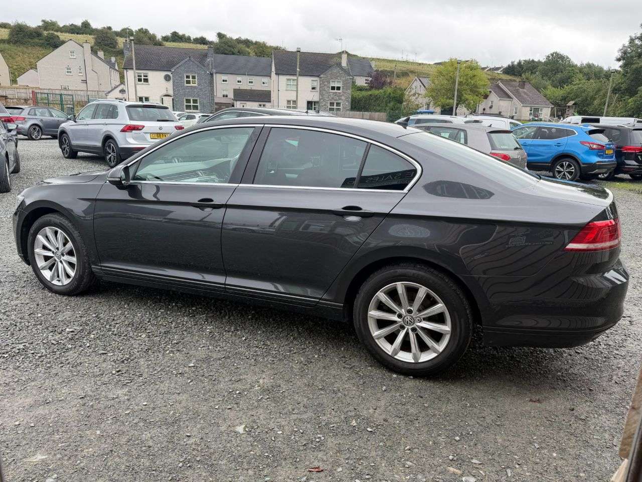 A 2017 VOLKSWAGEN PASSAT 1.6 TDI SE Business Saloon 4dr Diesel Manual Euro 6 (s/s) (120 ps) A 2017 VOLKSWAGEN PASSAT 1.6 TDI SE Business Saloon 4dr Diesel Manual Euro 6 (s/s) (120 ps)