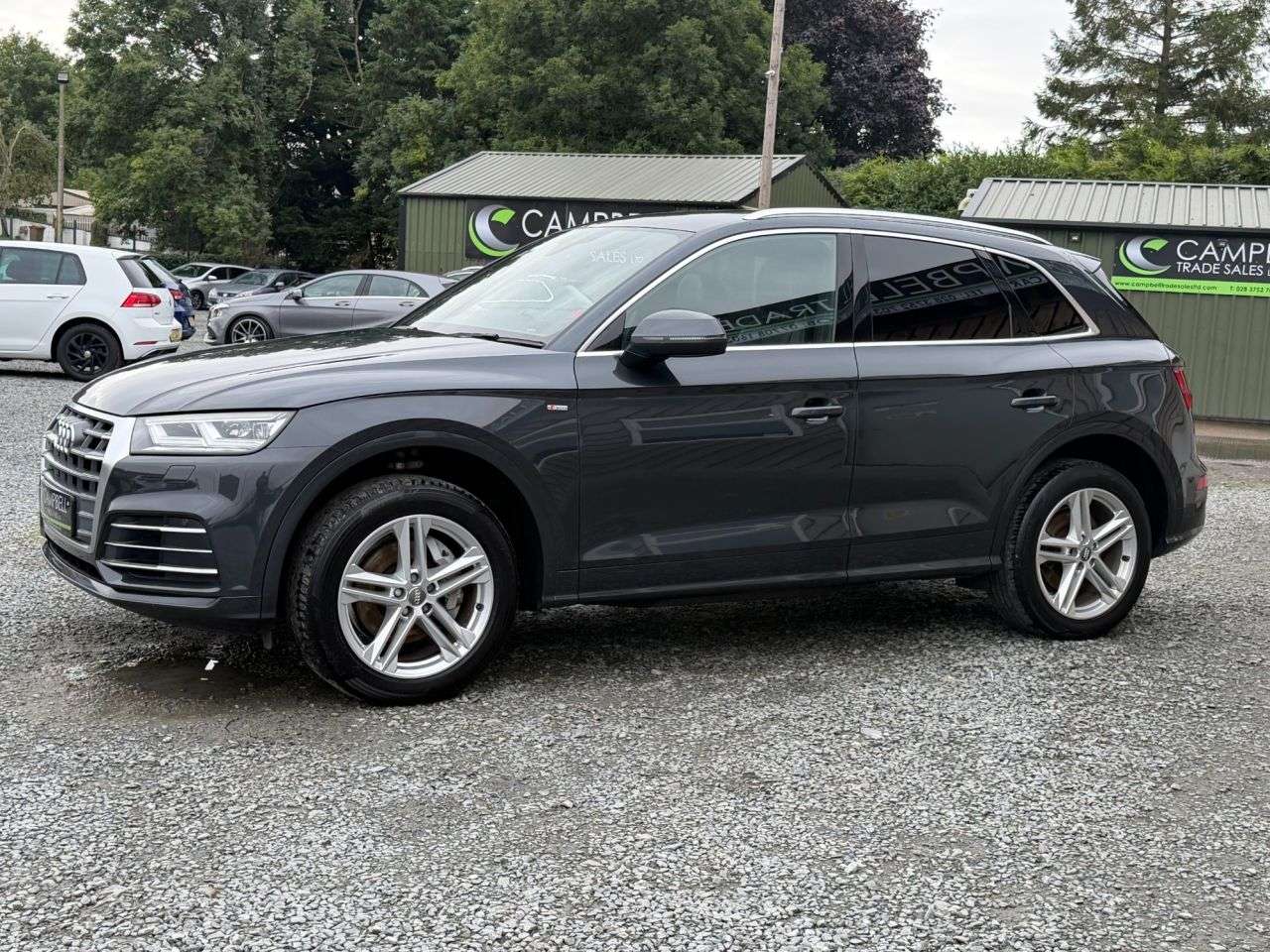 A 2019 AUDI Q5 2.0 TDI 40 S line SUV 5dr Diesel S Tronic quattro Euro 6 (s/s) (190 ps) A 2019 AUDI Q5 2.0 TDI 40 S line SUV 5dr Diesel S Tronic quattro Euro 6 (s/s) (190 ps)
