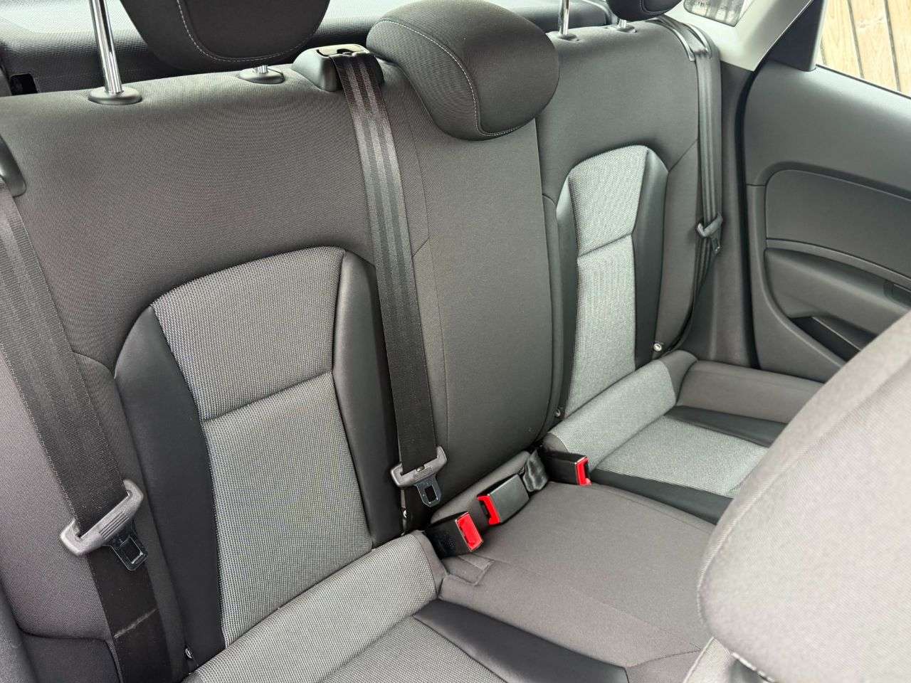 2016 AUDI A1 2016 AUDI A1